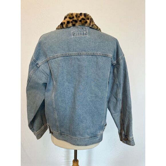 Forever 21 Denim Jacket Cheetah Fur Hood Size Medium - Picture 4 of 7
